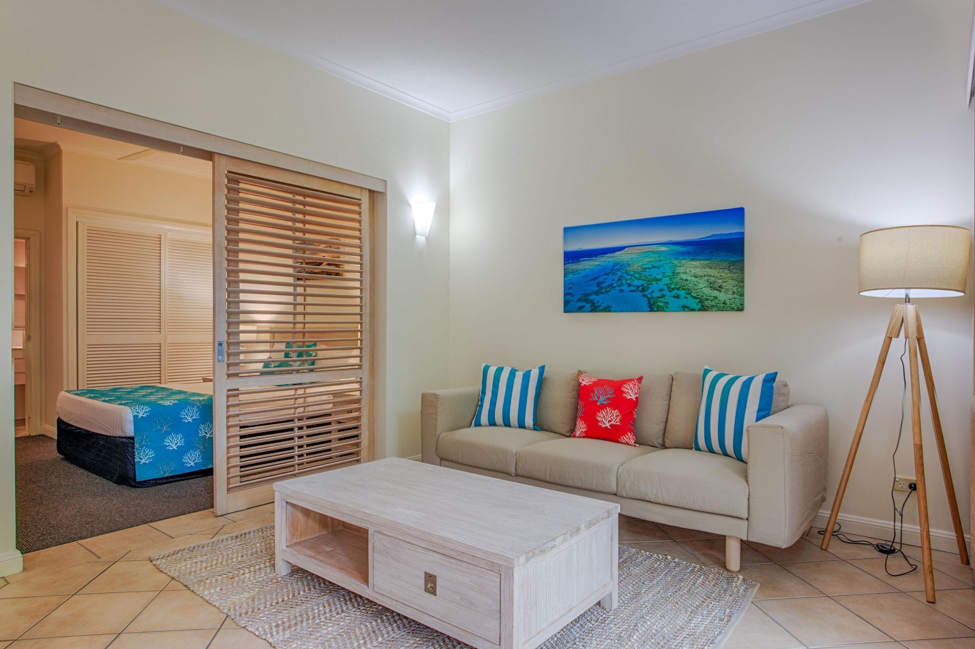 Macrossan House Boutique Holiday Apartments Port Douglas Eksteriør billede