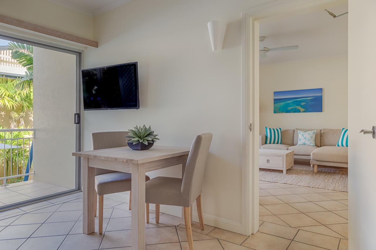 Macrossan House Boutique Holiday Apartments Port Douglas Eksteriør billede