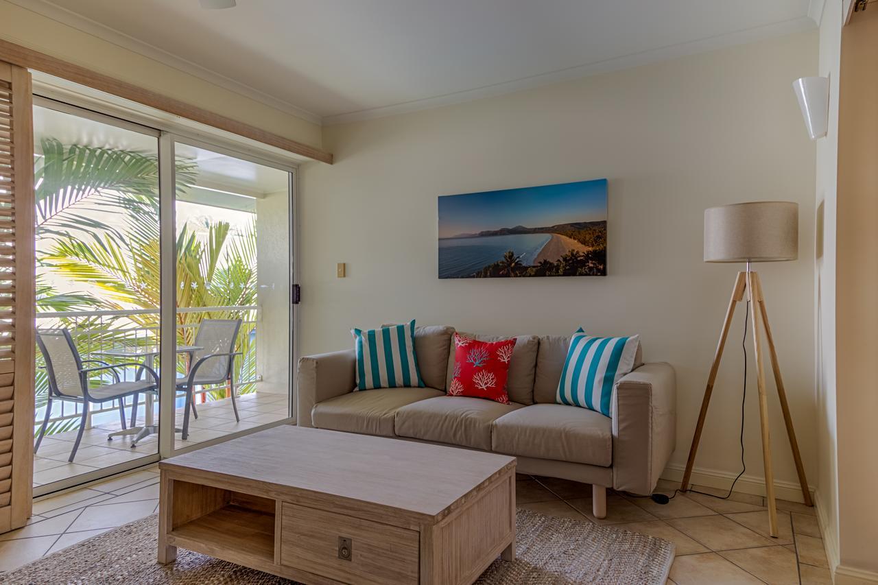 Macrossan House Boutique Holiday Apartments Port Douglas Eksteriør billede