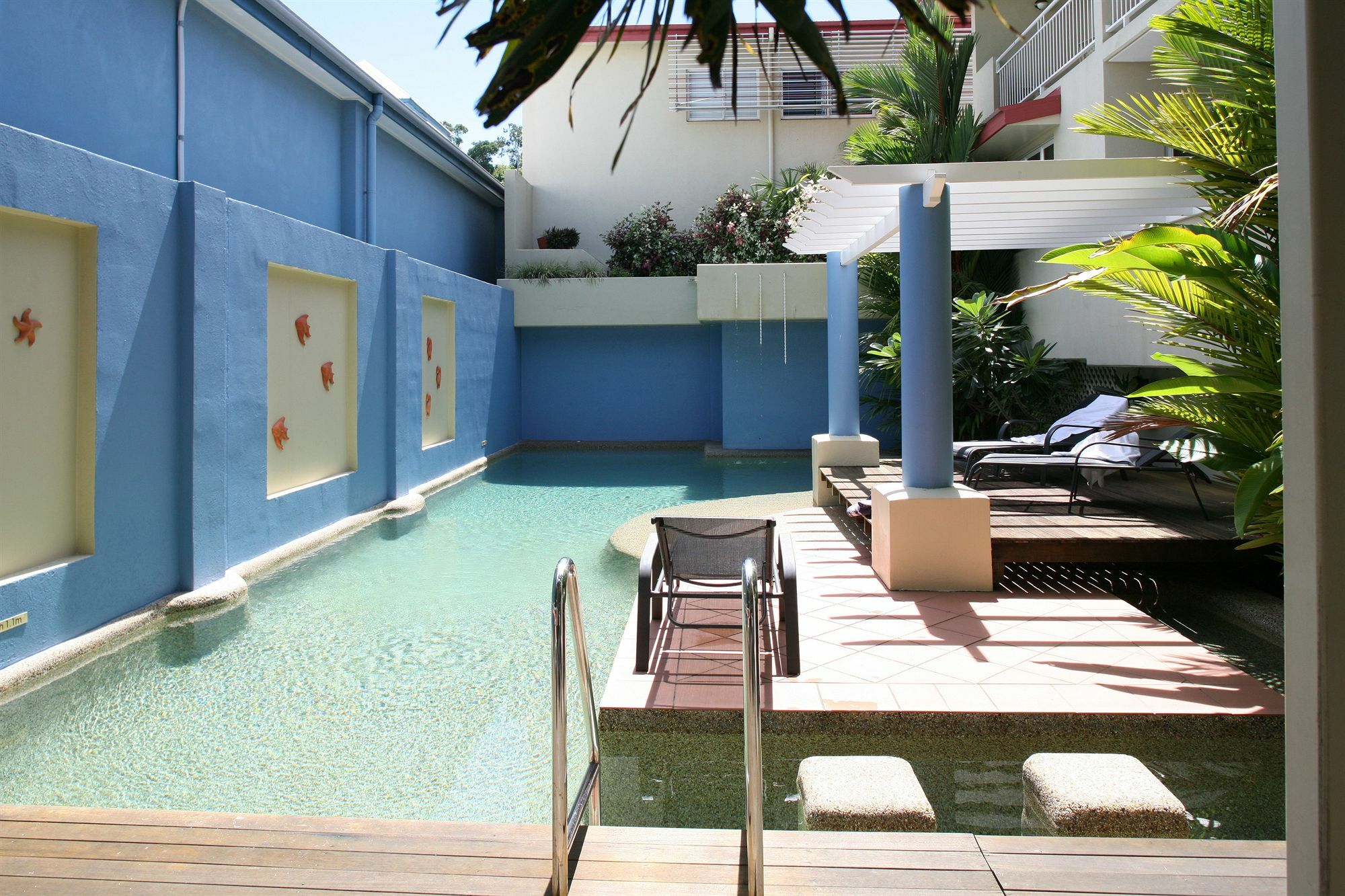 Macrossan House Boutique Holiday Apartments Port Douglas Eksteriør billede