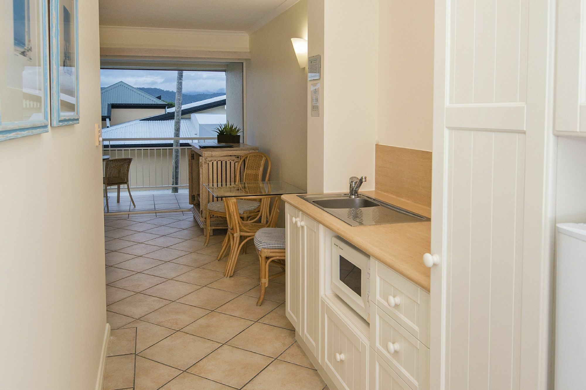 Macrossan House Boutique Holiday Apartments Port Douglas Eksteriør billede