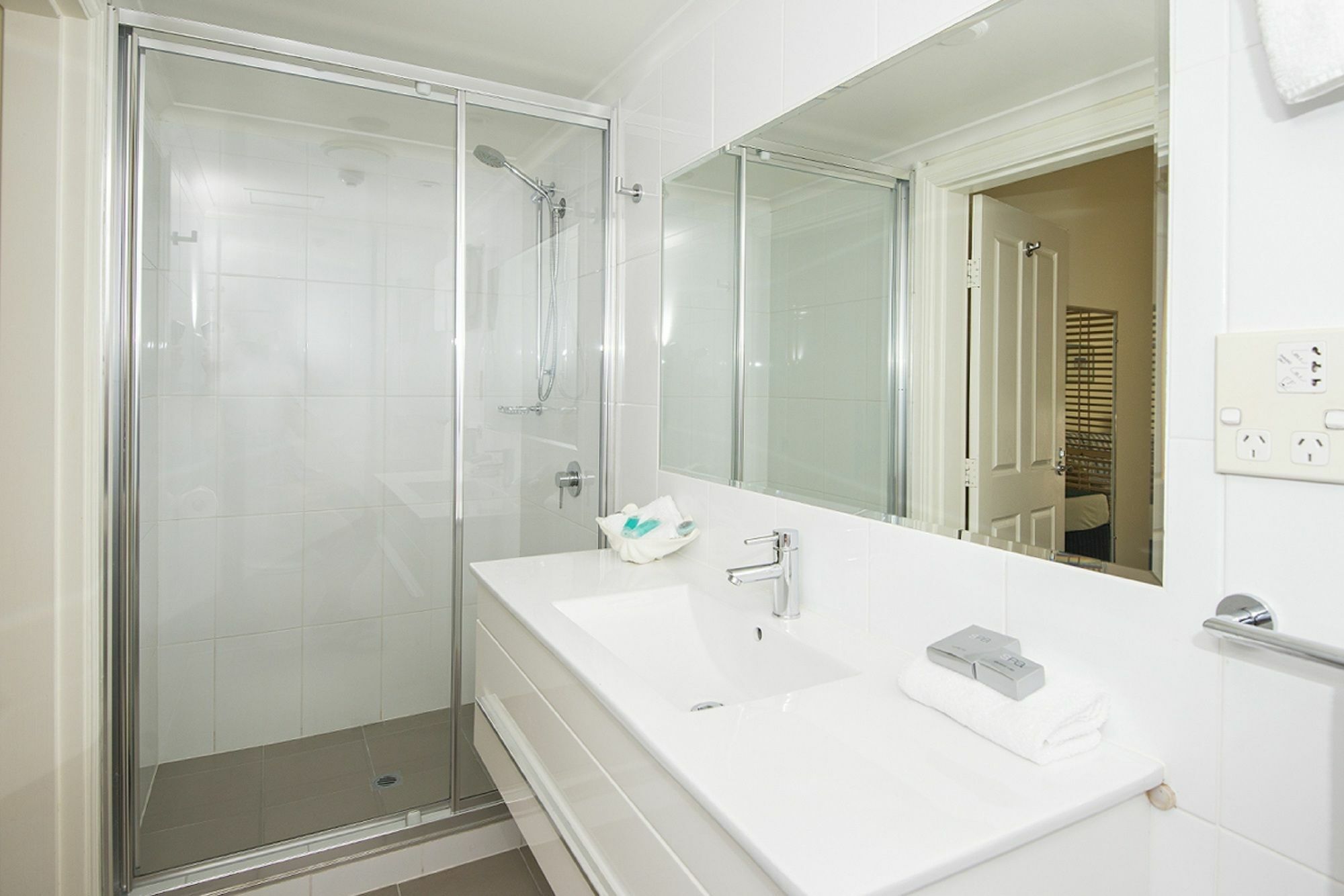 Macrossan House Boutique Holiday Apartments Port Douglas Eksteriør billede