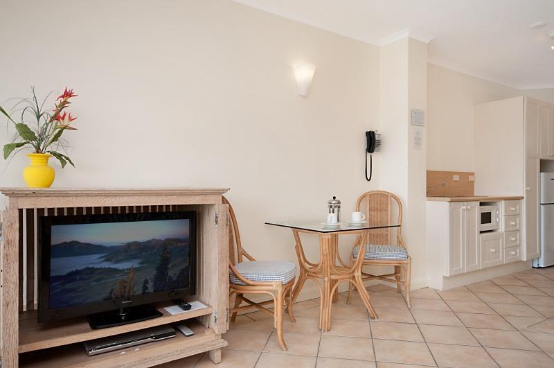 Macrossan House Boutique Holiday Apartments Port Douglas Eksteriør billede